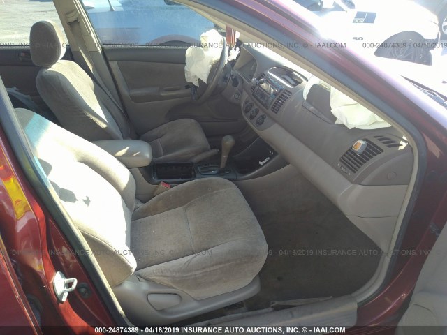 JTDBE32K030190252 - 2003 TOYOTA CAMRY LE/XLE Rot Foto 5