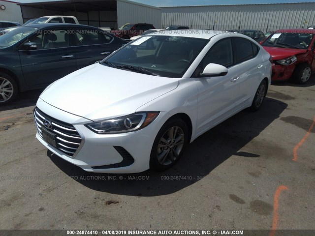 5NPD84LF0HH020572 - 2017 HYUNDAI ELANTRA SE/VALUE/LIMITED WHITE photo 2