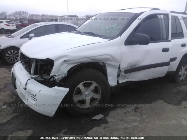 1GNDT13S252233618 - 2005 CHEVROLET TRAILBLAZER LS/LT WHITE photo 6