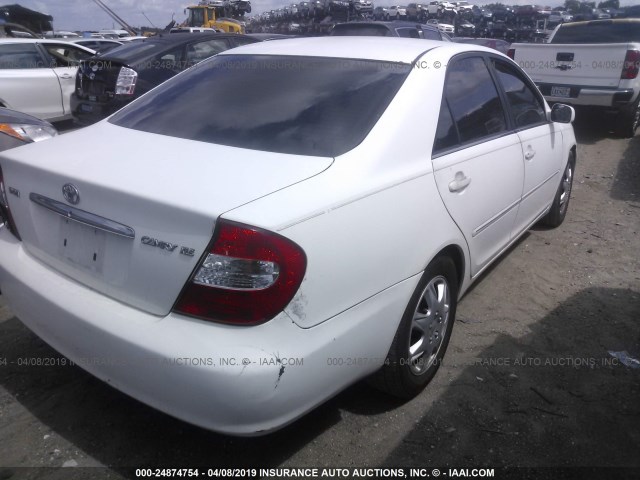 4T1BE32K93U144228 - 2003 TOYOTA CAMRY LE/XLE/SE WHITE photo 4