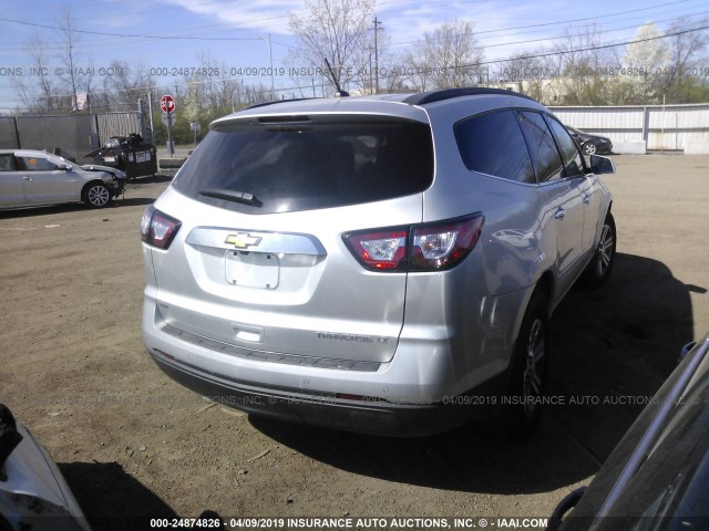 1GNKVHKD2FJ199944 - 2015 CHEVROLET TRAVERSE LT SILVER photo 4