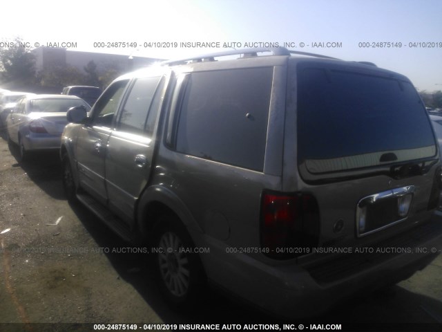5LMRU27A0XLJ35096 - 1999 LINCOLN NAVIGATOR 金色 照片 3