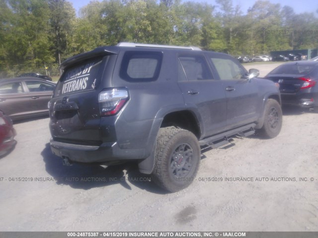 JTEBU5JR9J5568996 - 2018 TOYOTA 4RUNNER SR5 PREM/LTDL/TRAIL/TRD GRAY photo 4