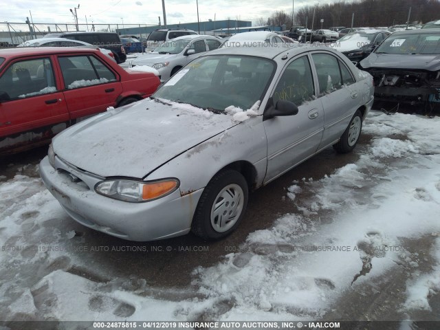 3FAFP13P82R120173 - 2002 FORD ESCORT SILVER photo 2