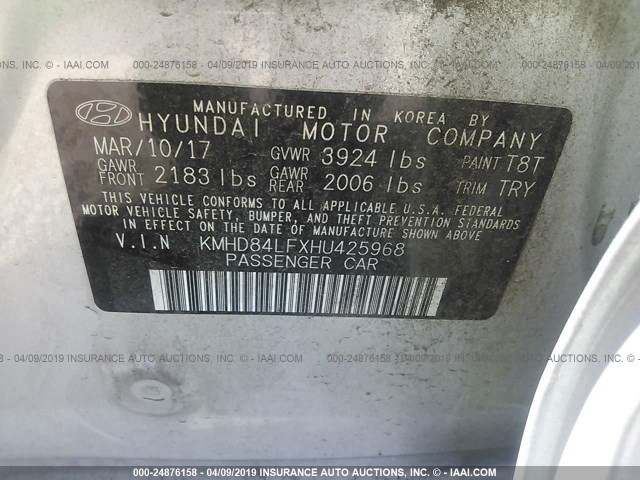 KMHD84LFXHU425968 - 2017 HYUNDAI ELANTRA SE/VALUE/LIMITED SILVER photo 9