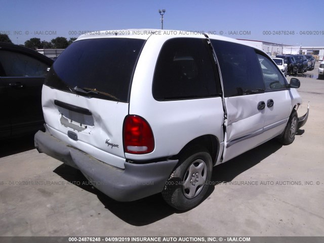 2P4GP2530YR598578 - 2000 PLYMOUTH VOYAGER WHITE photo 4