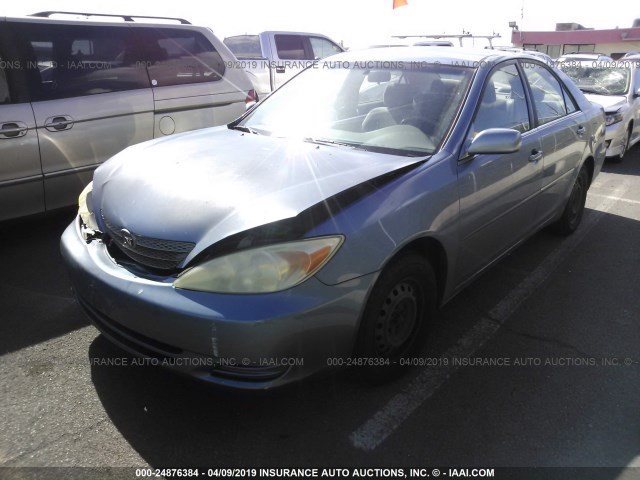 JTDBE32K030206109 - 2003 TOYOTA CAMRY LE/XLE BLUE photo 2