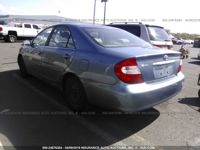 JTDBE32K030206109 - 2003 TOYOTA CAMRY LE/XLE BLUE photo 3
