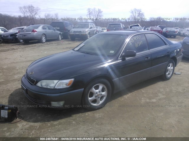 JT8BF22G6V0066748 - 1997 LEXUS ES 300 BLACK photo 2