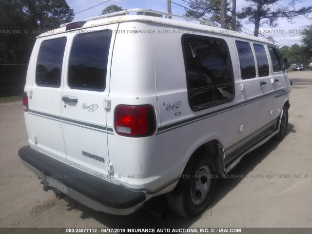 2B6HB11Y0WK142027 - 1998 DODGE RAM VAN B1500 WHITE photo 4