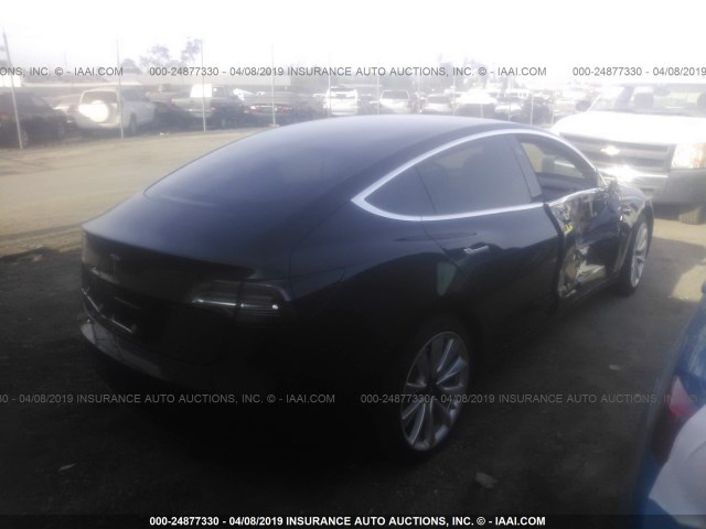 5YJ3E1EA3JF036077 - 2018 TESLA MODEL 3 BLACK photo 4