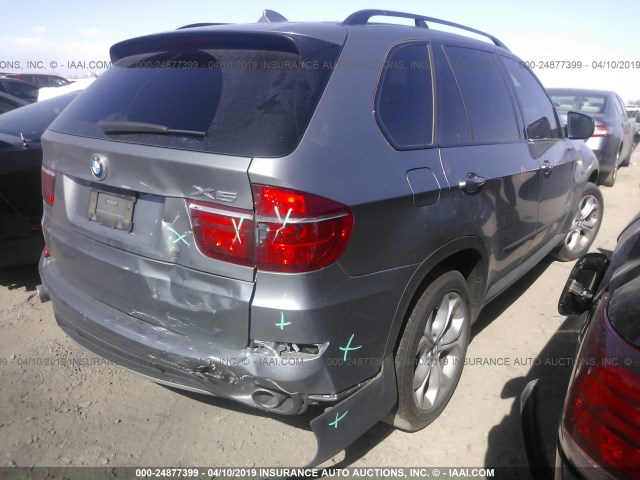 5UXZW0C51CL667495 - 2012 BMW X5 XDRIVE35D GRAY photo 4