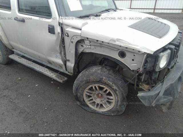 5GTDN136268103514 - 2006 HUMMER H3 GRAY photo 6