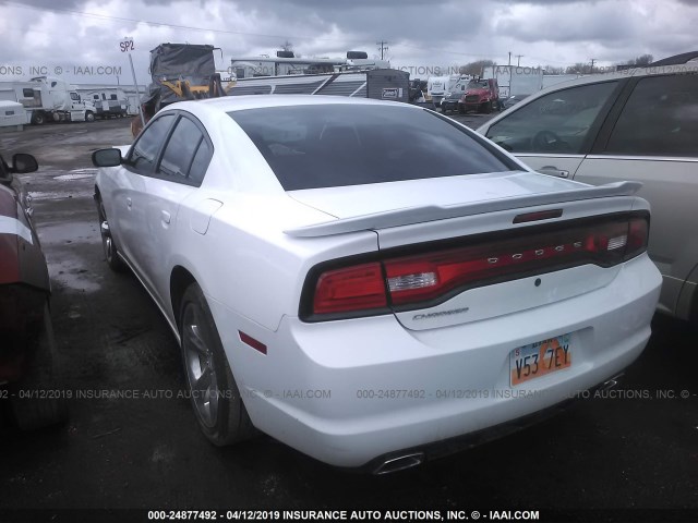 2C3CDXAT7DH693352 - 2013 DODGE CHARGER POLICE WHITE photo 3