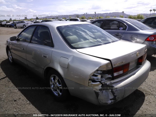 JT8BF22G3V0031312 - 1997 LEXUS ES 300 TAN photo 3