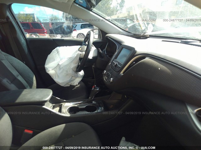 1G1ZB5ST8GF222484 - 2016 CHEVROLET MALIBU LS WHITE photo 5