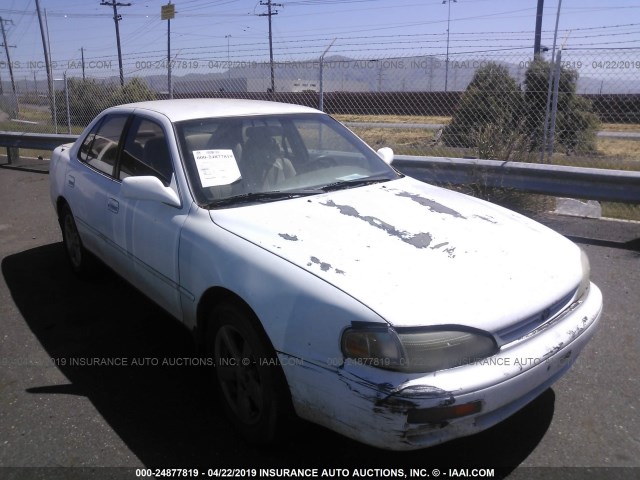 JT2GK12E3S0120135 - 1995 TOYOTA CAMRY LE WHITE photo 1