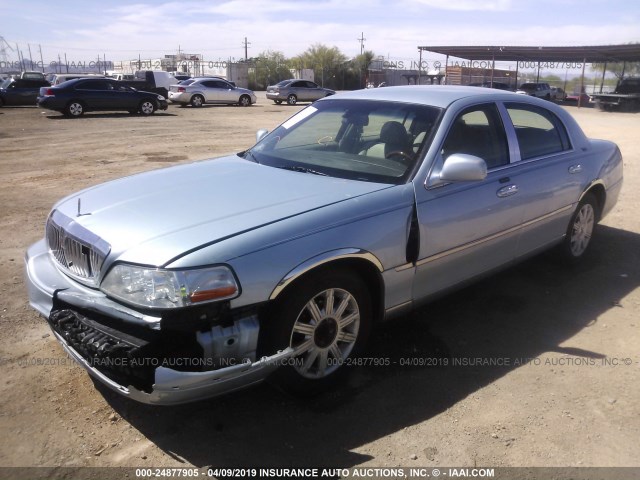 2LNHM82V69X633675 - 2009 LINCOLN TOWN CAR SIGNATURE LIMITED Light Blue photo 2