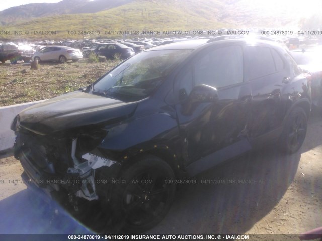 KL7CJMSB2JB675965 - 2018 CHEVROLET TRAX PREMIER BLACK photo 2