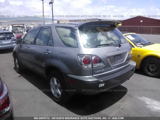 JTJGF10U620120522 - 2002 LEXUS RX 300 GRAY photo 3