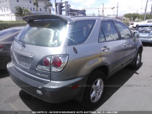 JTJGF10U620120522 - 2002 LEXUS RX 300 GRAY photo 4