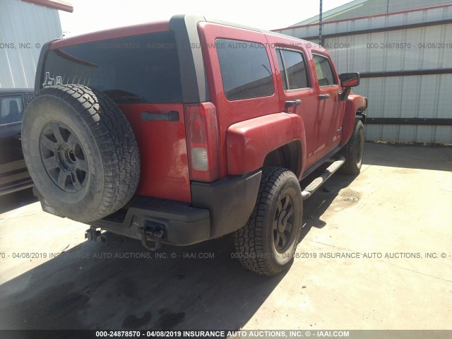 5GTDN13E278247329 - 2007 HUMMER H3 RED photo 4