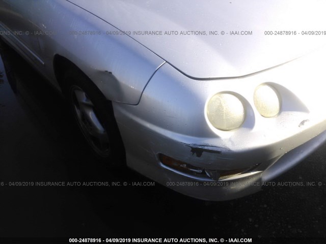 JH4DC4450YS015389 - 2000 ACURA INTEGRA LS SILVER photo 6