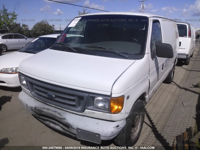 1FTRE14W2YHB56762 - 2000 FORD ECONOLINE E150 VAN WHITE photo 2