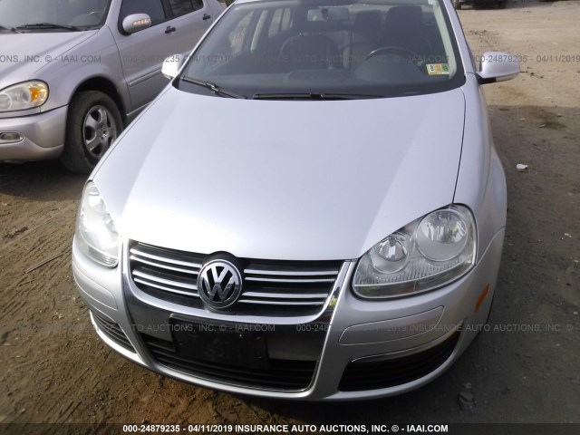 3VWAZ7AJXAM104534 - 2010 VOLKSWAGEN JETTA LIMITED SILVER photo 6