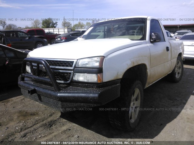 3GCEK14V27G254388 - 2007 CHEVROLET SILVERADO K1500 CLASSIC WHITE photo 2