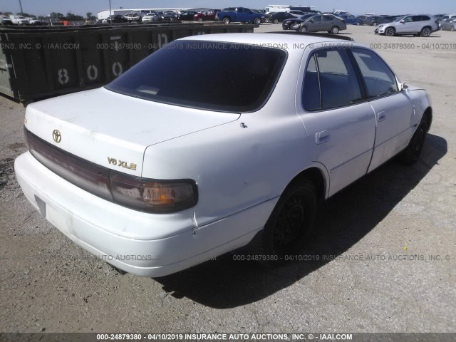 4T1GK13E3RU855380 - 1994 TOYOTA CAMRY XLE WHITE photo 4