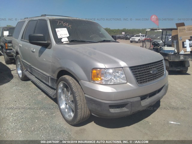 1FMRU15WX4LB13436 - 2004 FORD EXPEDITION XLT SILVER photo 1