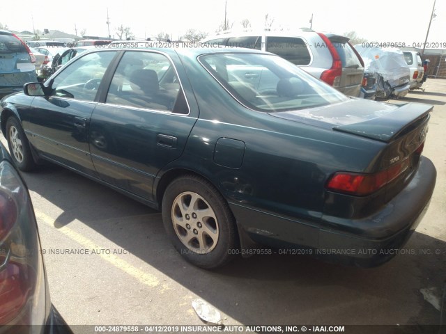 JT2BF28K7W0092864 - 1998 TOYOTA CAMRY LE/XLE GREEN photo 3