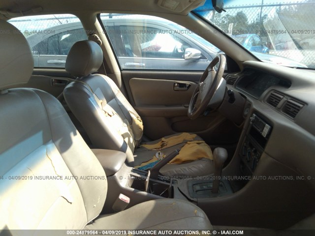 4T1BG22K9WU306349 - 1998 TOYOTA CAMRY CE/LE/XLE 白色 照片 5