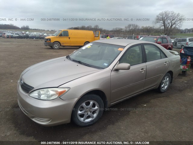 4T1BE32K22U509783 - 2002 TOYOTA CAMRY LE/XLE/SE BEIGE photo 2