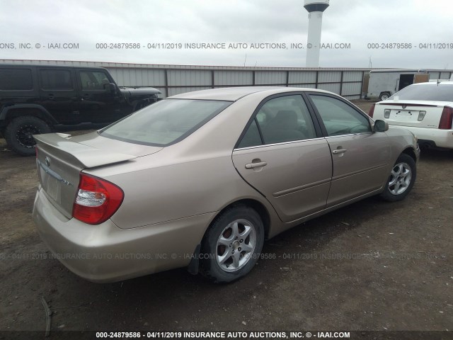 4T1BE32K22U509783 - 2002 TOYOTA CAMRY LE/XLE/SE BEIGE photo 4