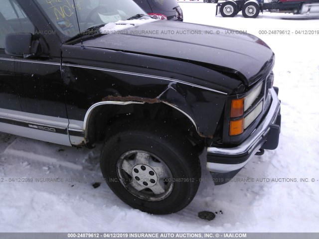 1GKEK18K6RJ716747 - 1994 GMC YUKON BLACK photo 6