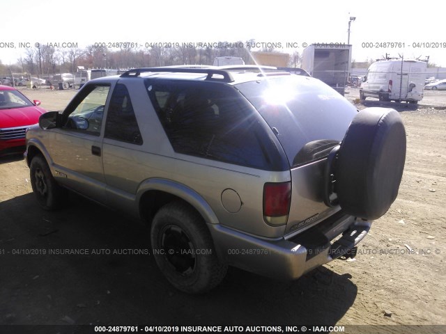 1GNCT18X34K146065 - 2004 CHEVROLET BLAZER GRAY photo 3