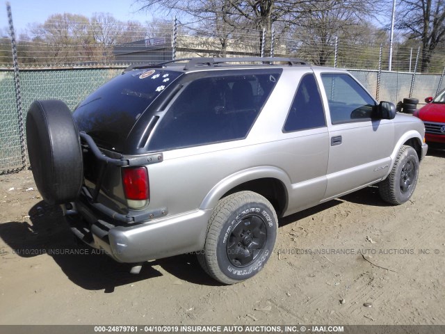 1GNCT18X34K146065 - 2004 CHEVROLET BLAZER GRAY photo 4