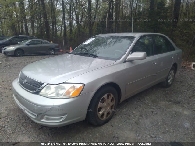 4T1BF28B51U137918 - 2001 TOYOTA AVALON XL/XLS SILVER photo 2