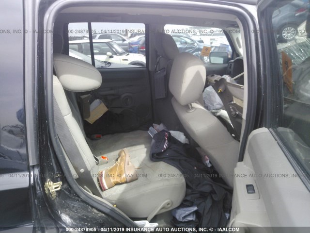 1J8HH48P77C636081 - 2007 JEEP COMMANDER BLACK photo 8