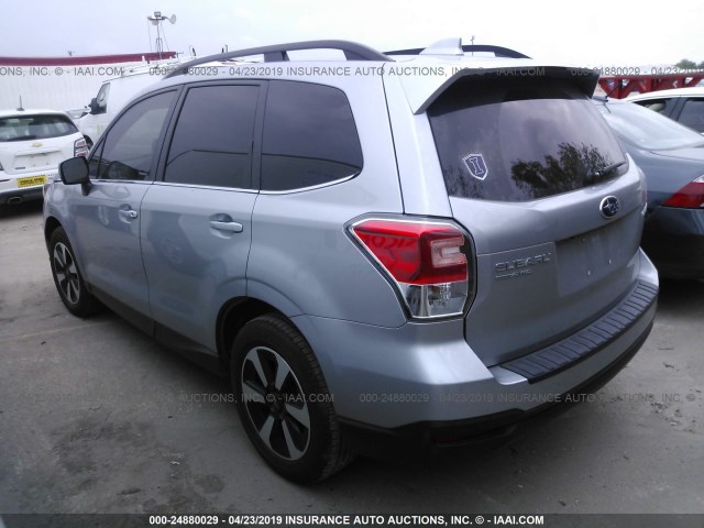 JF2SJALC2JH526636 - 2018 SUBARU FORESTER 2.5I LIMITED Light Blue photo 3