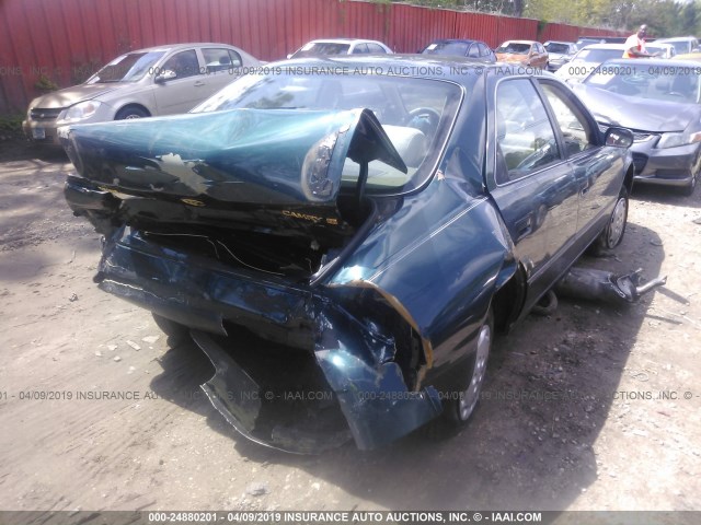 4T1BG22K0WU838251 - 1998 TOYOTA CAMRY CE/LE/XLE GREEN photo 4