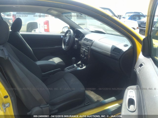 1G2AL18F687327004 - 2008 PONTIAC G5 YELLOW photo 5