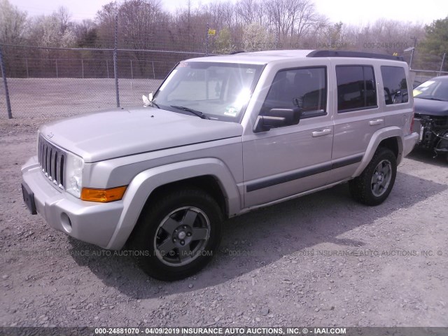 1J8HG48K78C140657 - 2008 JEEP COMMANDER SPORT TAN photo 2