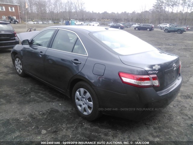 4T4BF3EK3AR036490 - 2010 TOYOTA CAMRY SE/LE/XLE GRAY photo 3