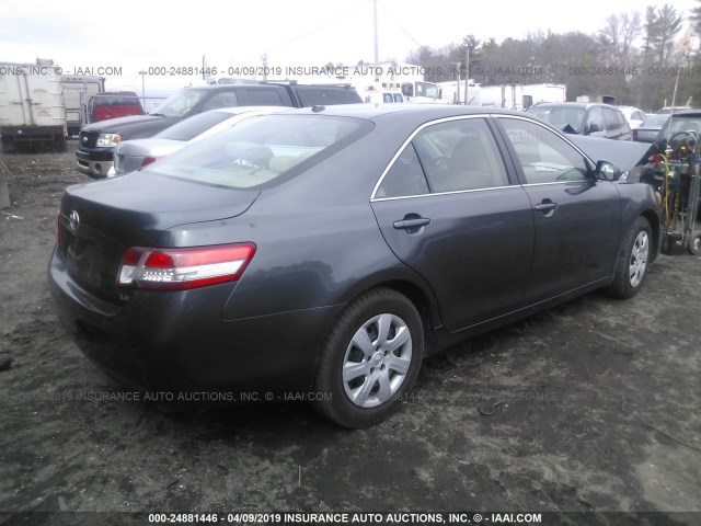 4T4BF3EK3AR036490 - 2010 TOYOTA CAMRY SE/LE/XLE GRAY photo 4