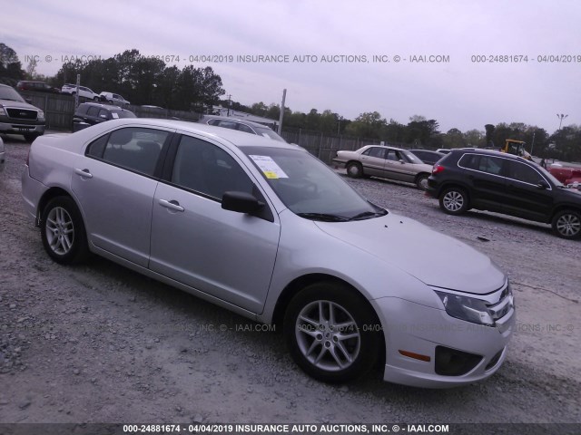 3FAHP0GA0BR133394 - 2011 FORD FUSION S SILVER photo 1