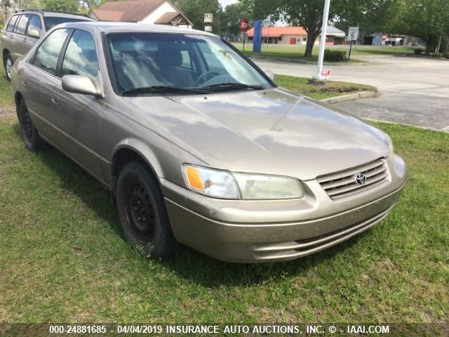 4T1BG22K4WU854422 - 1998 TOYOTA CAMRY CE/LE/XLE 金色 照片 1