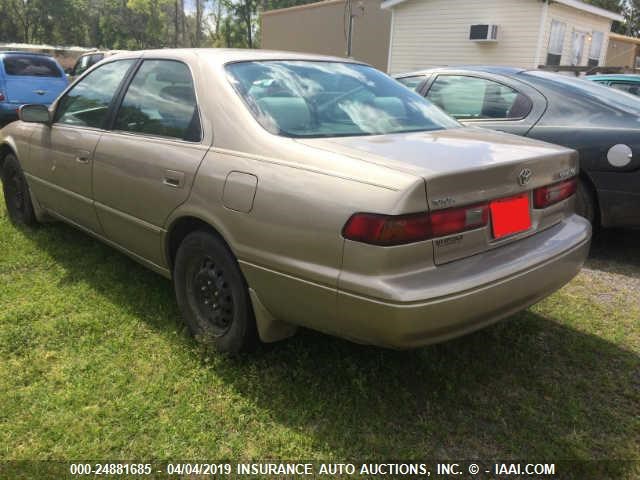 4T1BG22K4WU854422 - 1998 TOYOTA CAMRY CE/LE/XLE 金色 照片 3
